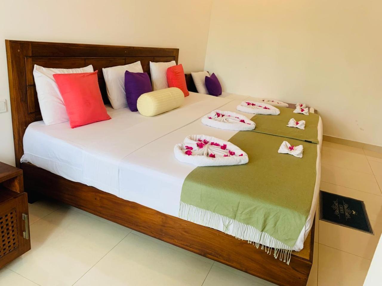 Hotel Eden Grand Dambulla Exterior foto