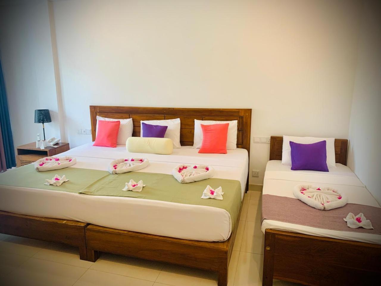 Hotel Eden Grand Dambulla Exterior foto